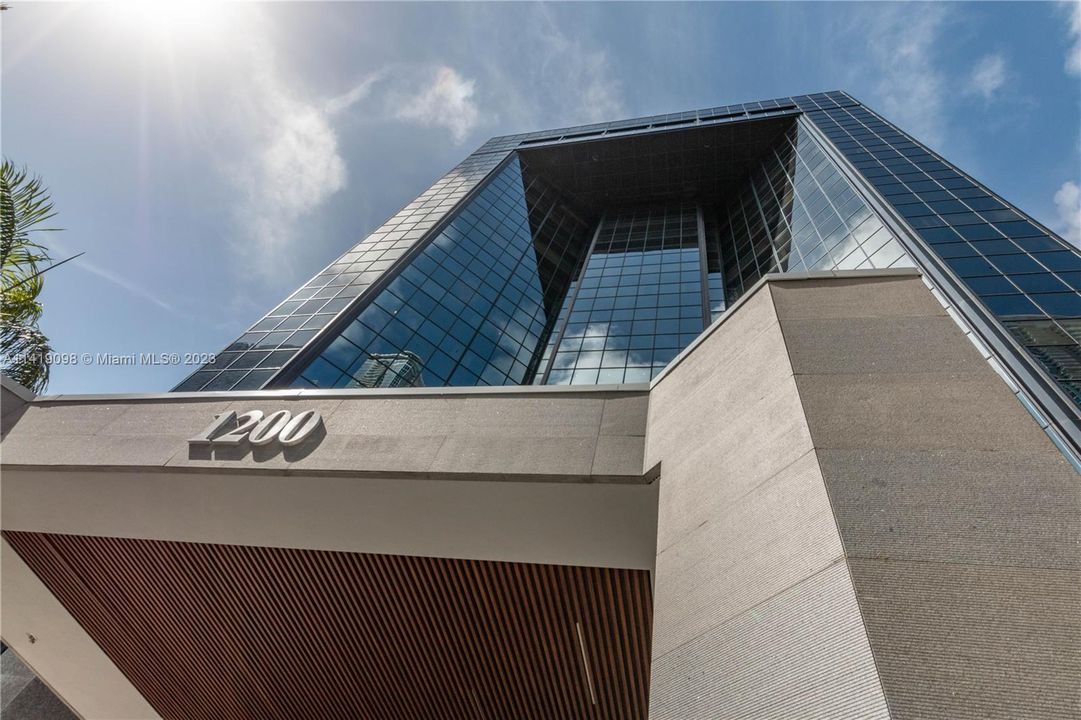 Recently Sold: $3,250,000 (0 beds, 0 baths, 0 Square Feet)