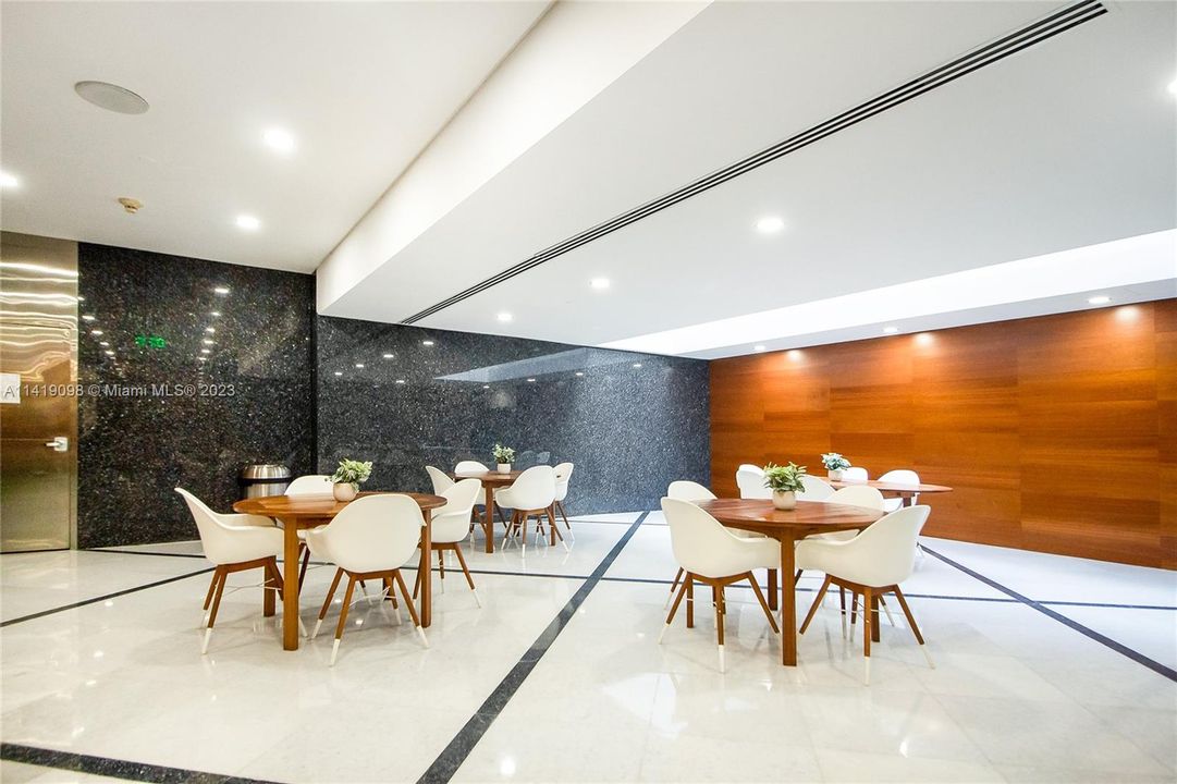 Recently Sold: $3,250,000 (0 beds, 0 baths, 0 Square Feet)