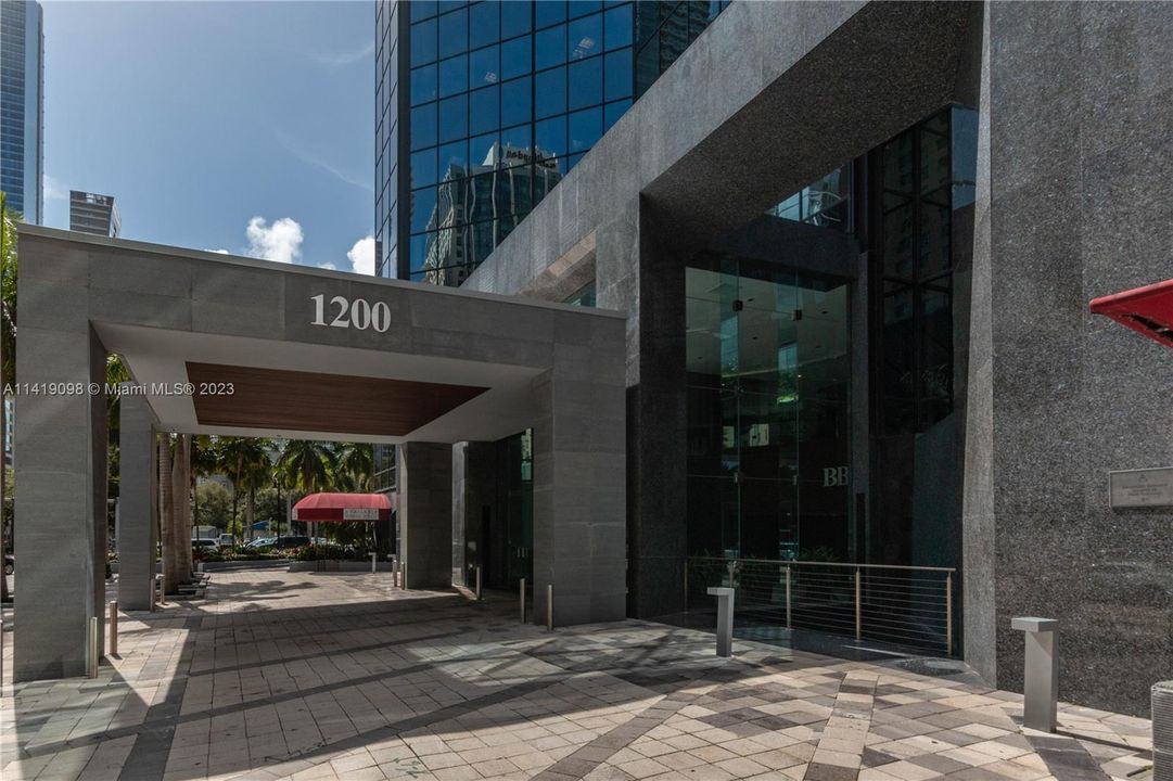 Recently Sold: $3,250,000 (0 beds, 0 baths, 0 Square Feet)