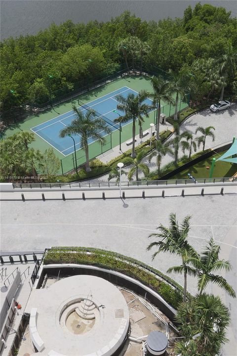 Недавно продано: $3,400,000 (3 спален, 4 ванн, 2918 Квадратных фут)