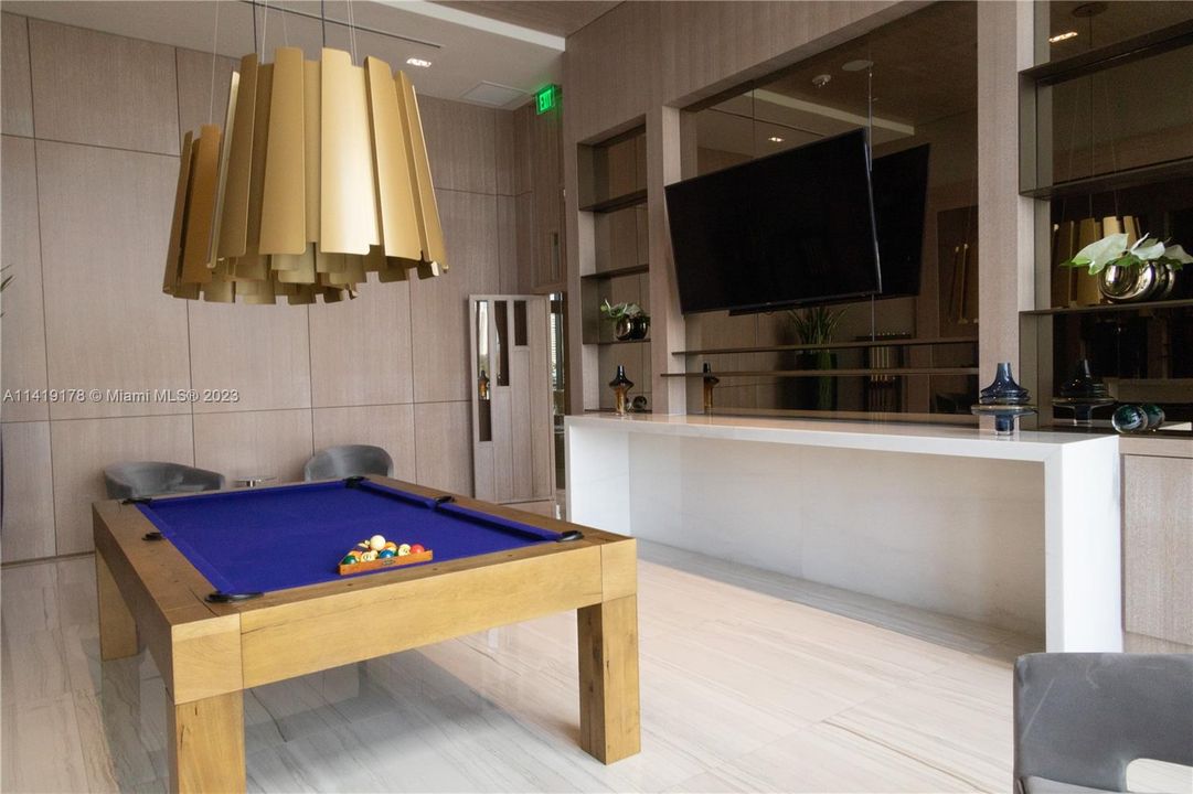 Недавно продано: $3,400,000 (3 спален, 4 ванн, 2918 Квадратных фут)