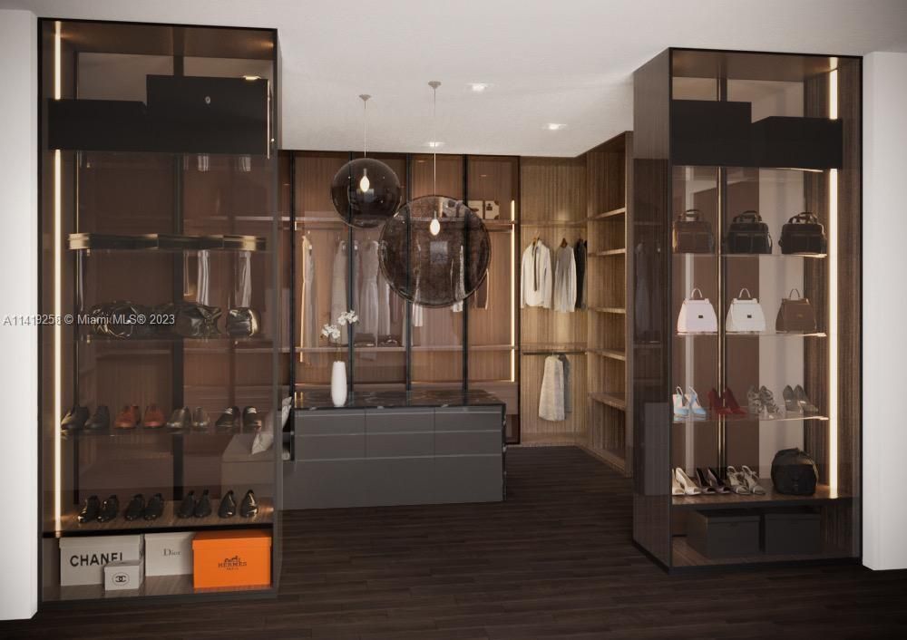 Boutique Style Master Bedroom Closet