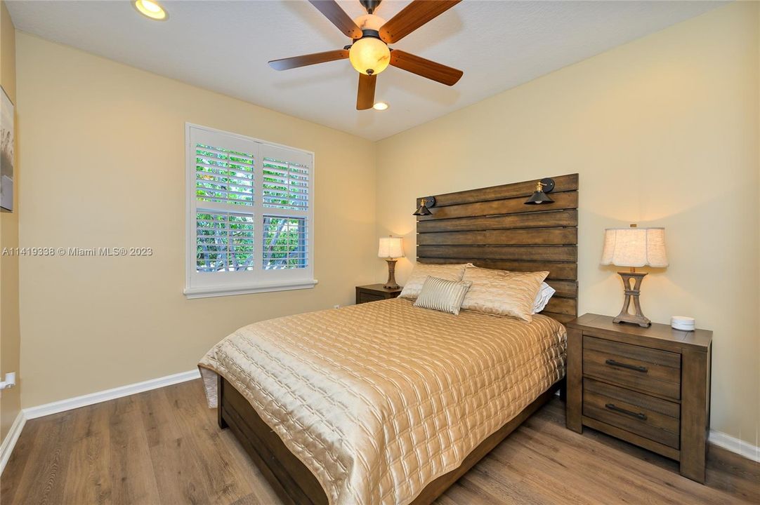 最近售出: $1,975,000 (6 贝兹, 5 浴室, 4270 平方英尺)