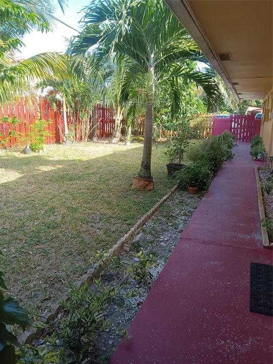 Private front yard