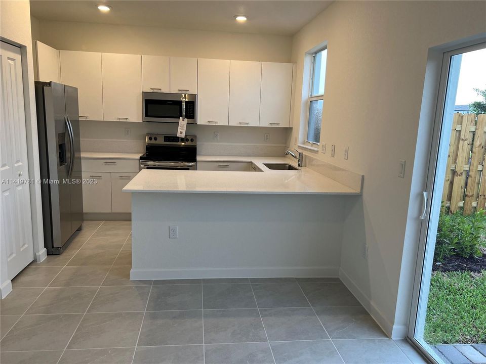 Recently Rented: $3,000 (3 beds, 2 baths, 0 Square Feet)
