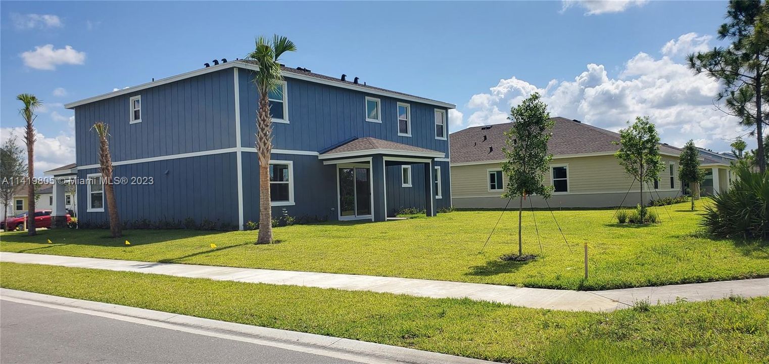 最近租的: $5,000 (5 贝兹, 4 浴室, 3360 平方英尺)