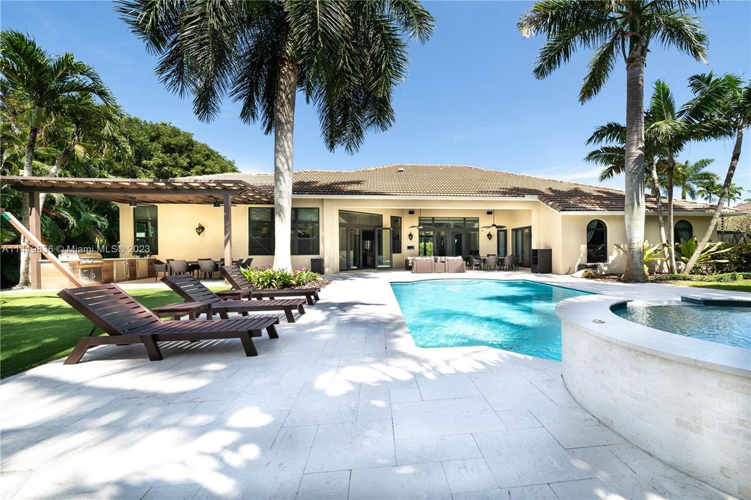 Recently Sold: $1,750,000 (5 beds, 4 baths, 3299 Square Feet)