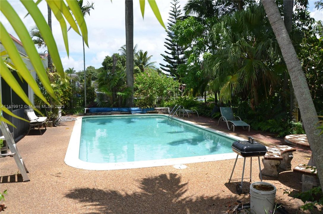 Недавно продано: $300,000 (3 спален, 2 ванн, 1608 Квадратных фут)