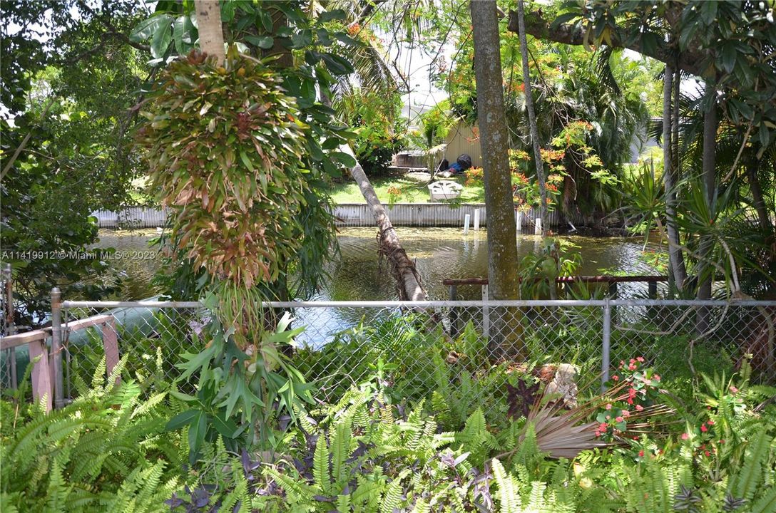 Недавно продано: $300,000 (3 спален, 2 ванн, 1608 Квадратных фут)