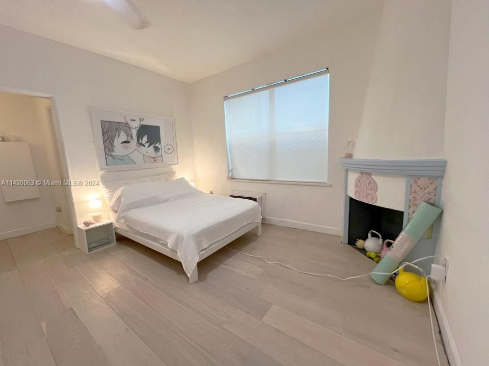 Недавно продано: $189,900 (1 спален, 1 ванн, 420 Квадратных фут)