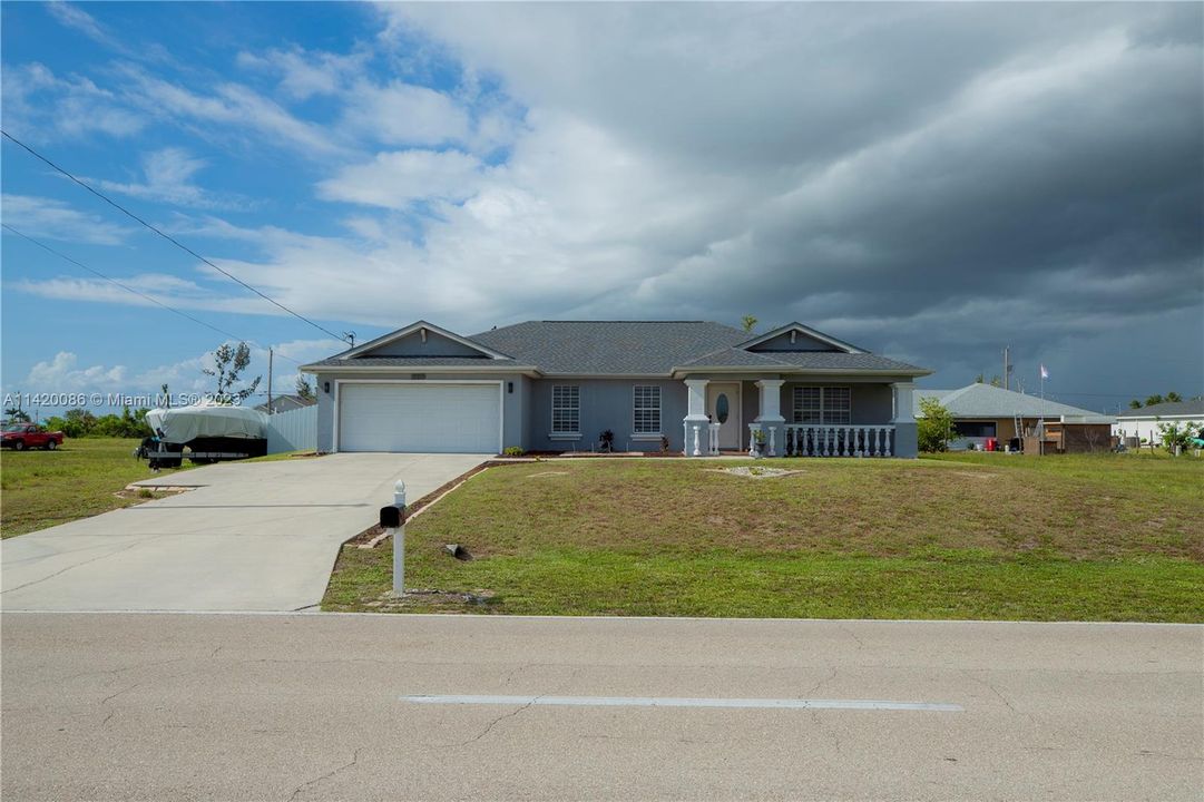 最近售出: $380,000 (3 贝兹, 2 浴室, 0 平方英尺)