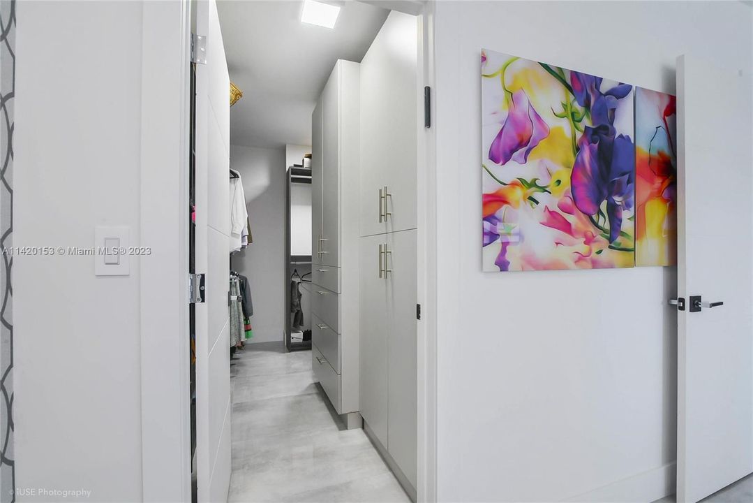 Master Bedrooms walk-in closet