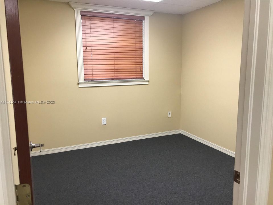 最近租的: $550 (0 贝兹, 0 浴室, 0 平方英尺)