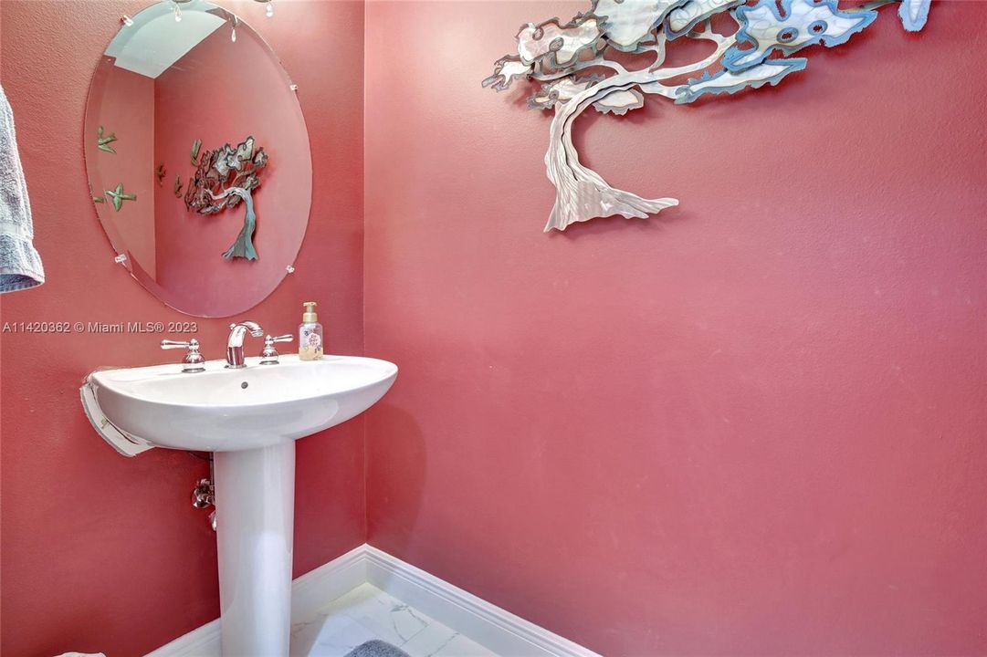 最近售出: $589,000 (2 贝兹, 2 浴室, 1529 平方英尺)