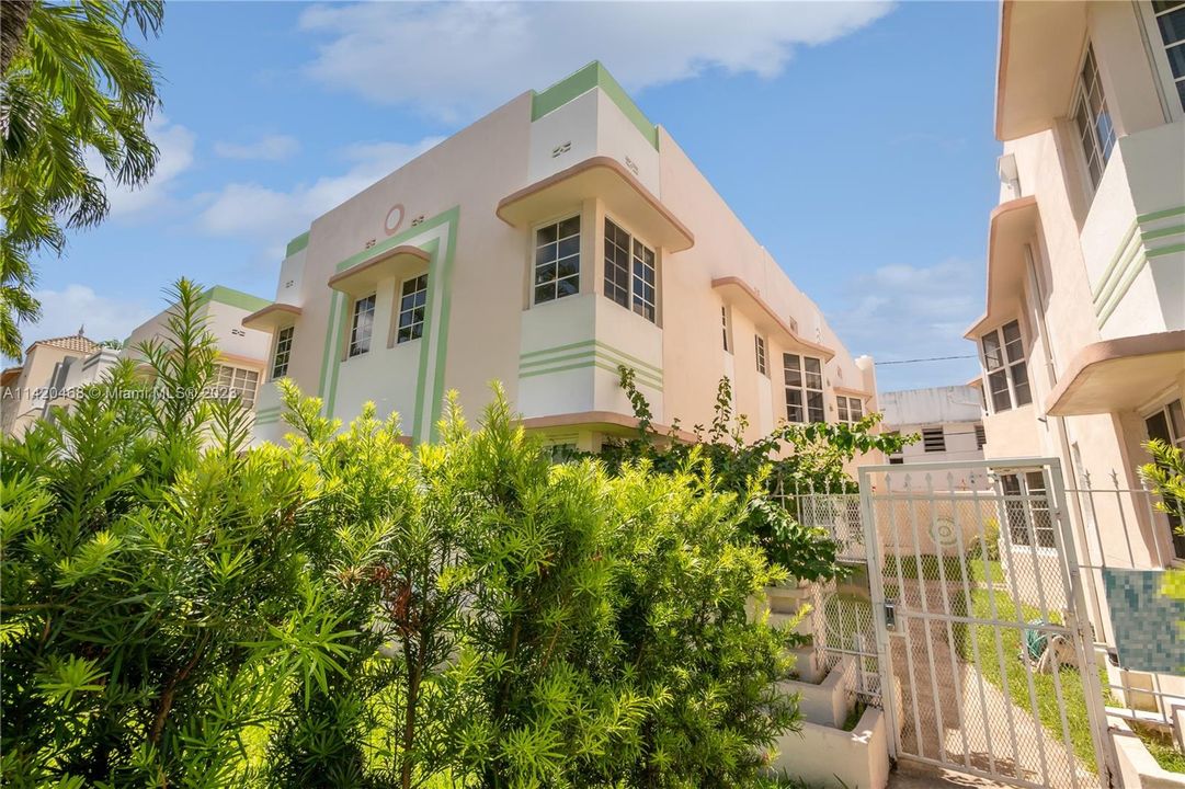 Недавно продано: $249,500 (1 спален, 1 ванн, 500 Квадратных фут)