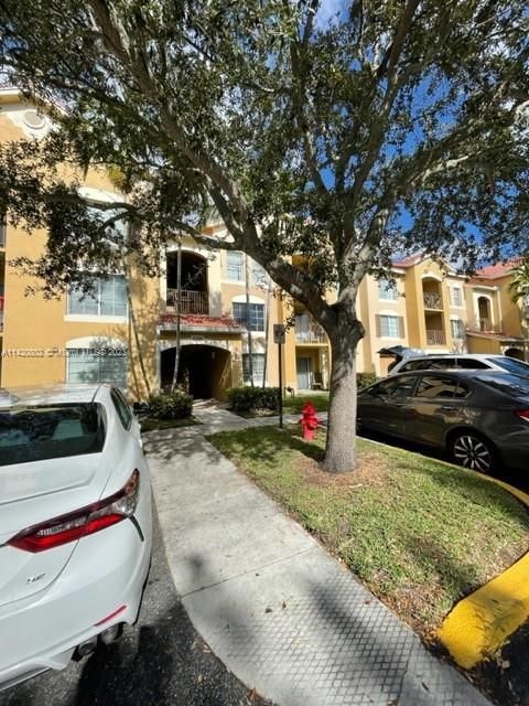 Recently Rented: $1,650 (1 beds, 1 baths, 757 Square Feet)