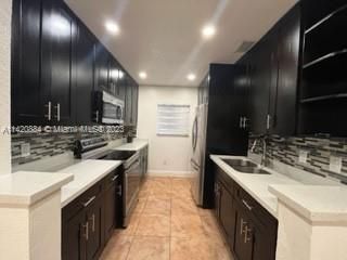 Recently Sold: $429,500 (3 beds, 2 baths, 1450 Square Feet)