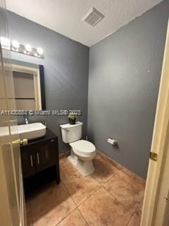 Recently Sold: $429,500 (3 beds, 2 baths, 1450 Square Feet)