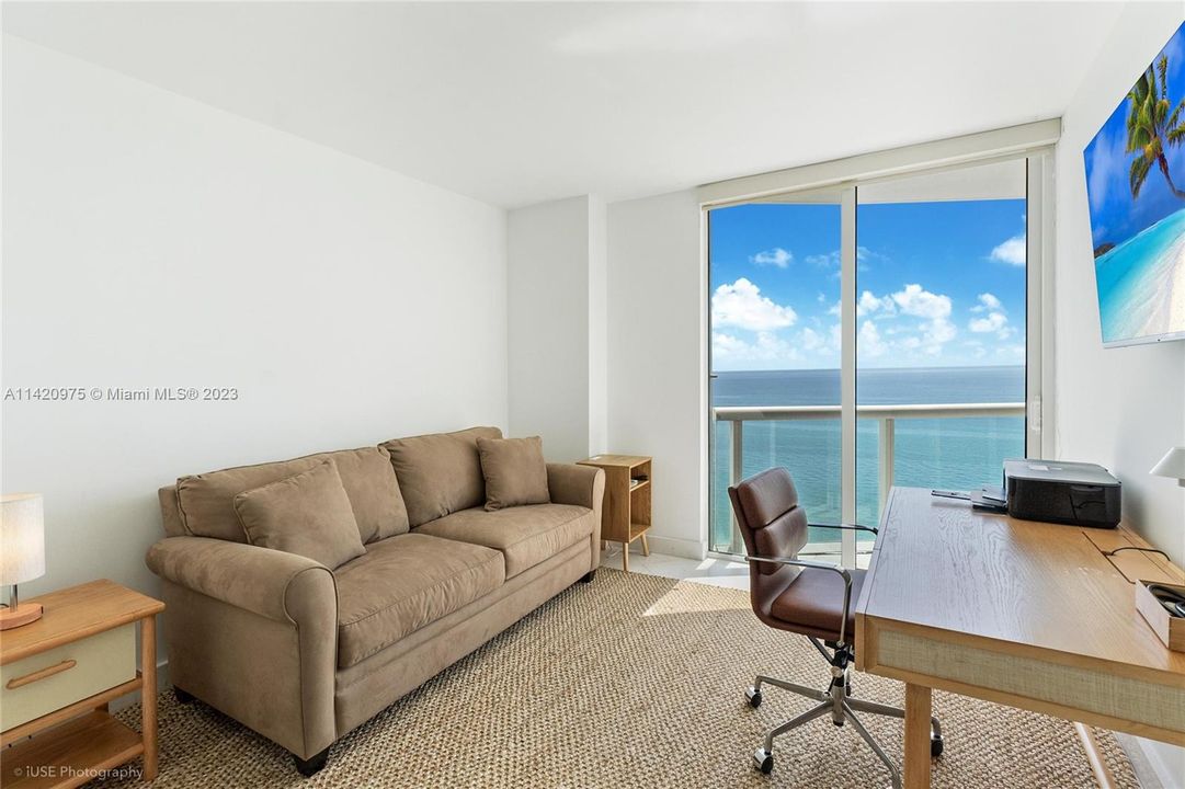 Recently Sold: $1,805,009 (2 beds, 2 baths, 1392 Square Feet)