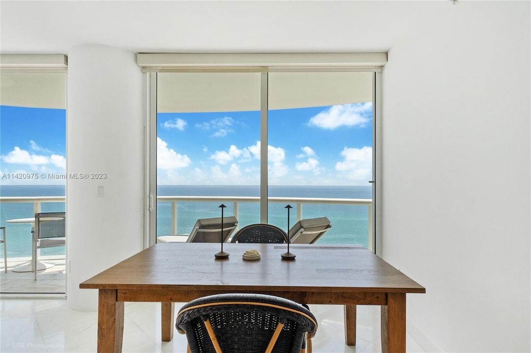 Recently Sold: $1,805,009 (2 beds, 2 baths, 1392 Square Feet)