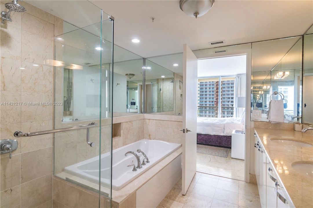 Recently Rented: $12,000 (2 beds, 2 baths, 2028 Square Feet)