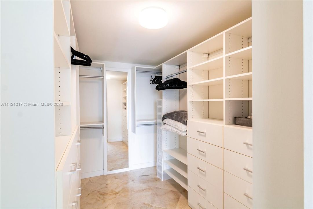 Recently Rented: $12,000 (2 beds, 2 baths, 2028 Square Feet)