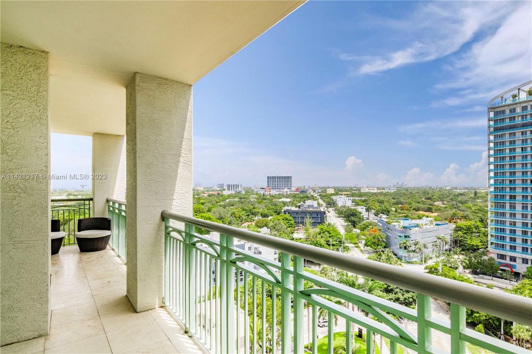 Recently Rented: $12,000 (2 beds, 2 baths, 2028 Square Feet)