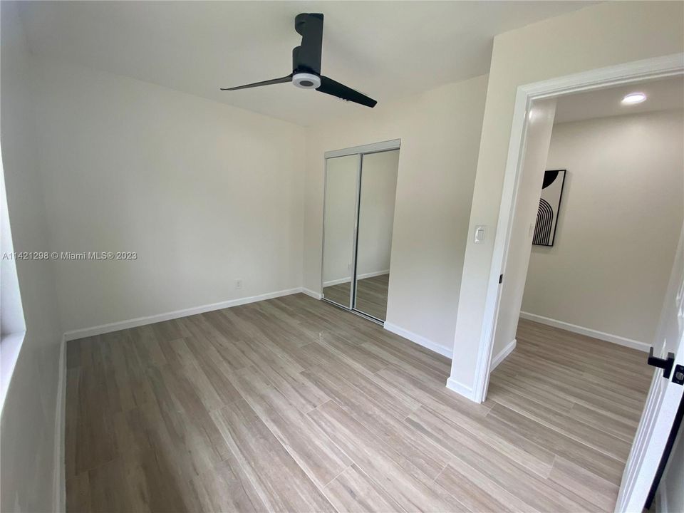 Recently Sold: $945,000 (4 beds, 3 baths, 1820 Square Feet)