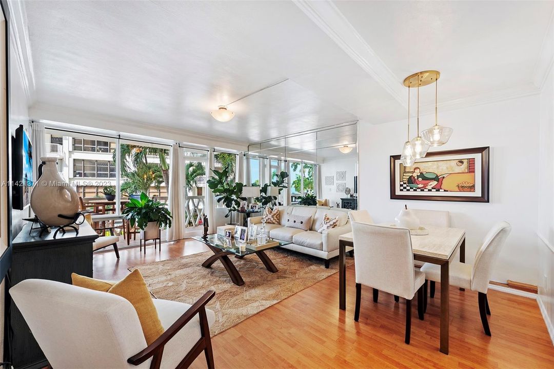 Недавно продано: $310,000 (1 спален, 1 ванн, 750 Квадратных фут)