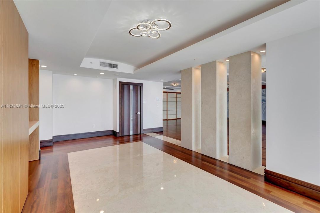 Recently Sold: $5,405,000 (4 beds, 4 baths, 4415 Square Feet)