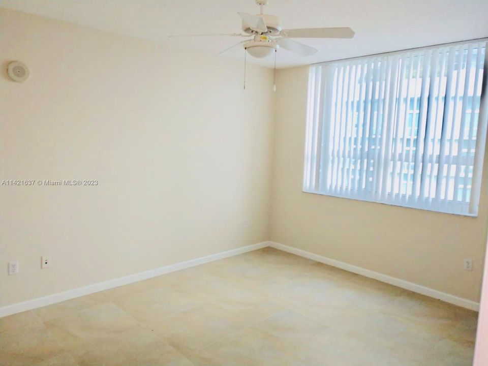 Recently Sold: $540,000 (2 beds, 2 baths, 1068 Square Feet)