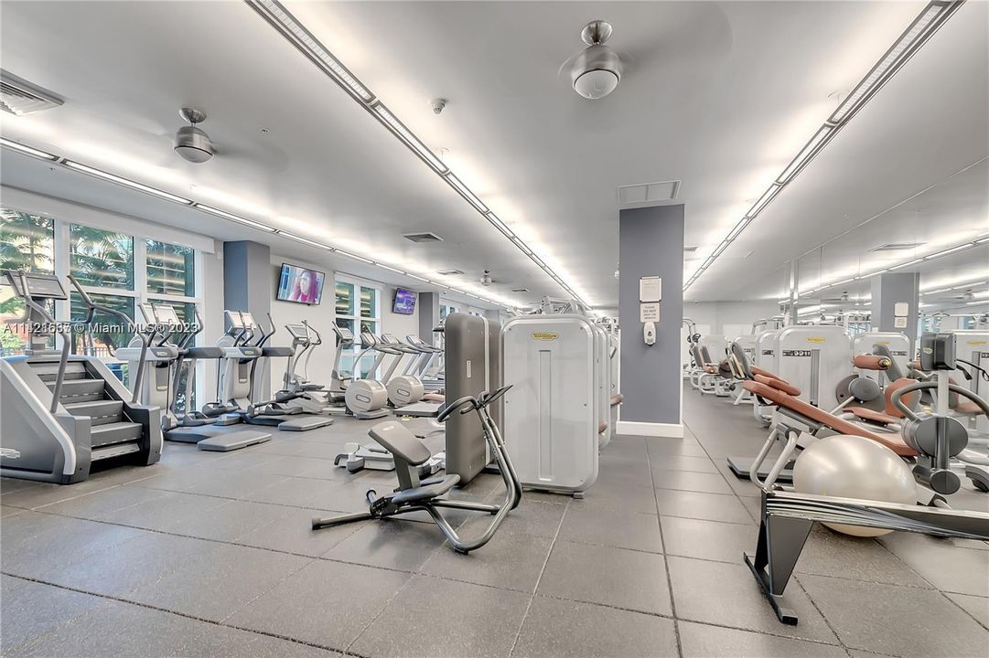 Recently Sold: $540,000 (2 beds, 2 baths, 1068 Square Feet)