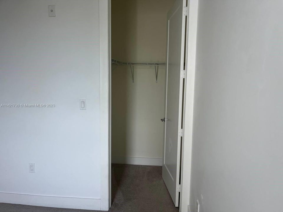 Recently Rented: $3,400 (3 beds, 2 baths, 1689 Square Feet)