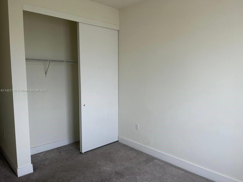 Recently Rented: $3,400 (3 beds, 2 baths, 1689 Square Feet)