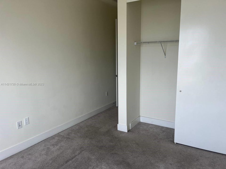 Recently Rented: $3,400 (3 beds, 2 baths, 1689 Square Feet)