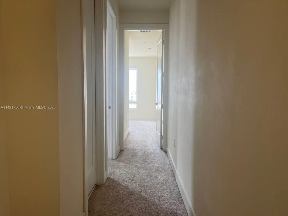 Recently Rented: $3,400 (3 beds, 2 baths, 1689 Square Feet)