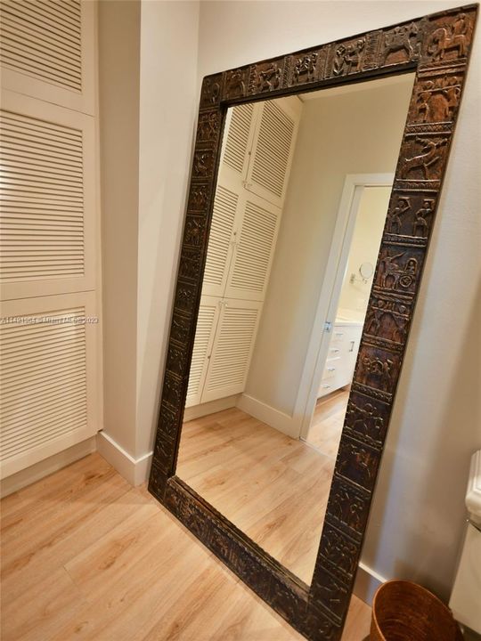 Recently Sold: $975,000 (2 beds, 2 baths, 1450 Square Feet)