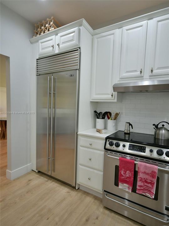 Recently Sold: $975,000 (2 beds, 2 baths, 1450 Square Feet)