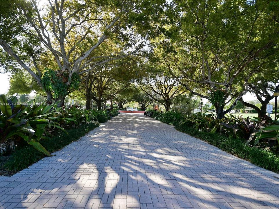 Recently Sold: $975,000 (2 beds, 2 baths, 1450 Square Feet)