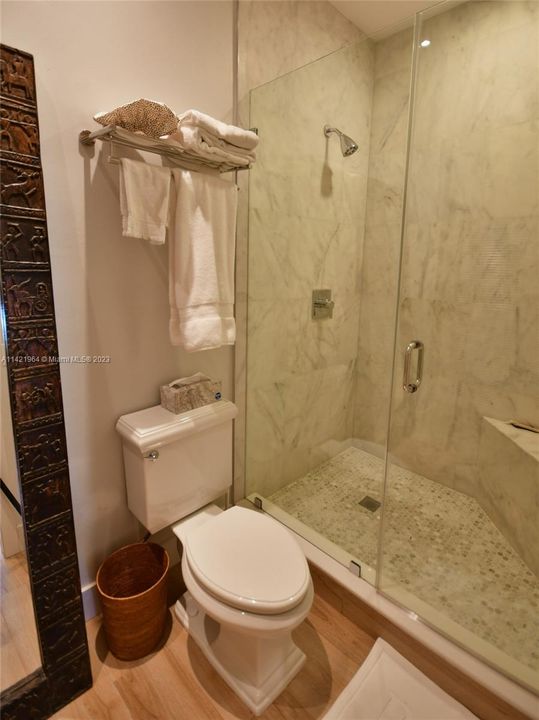 Recently Sold: $975,000 (2 beds, 2 baths, 1450 Square Feet)