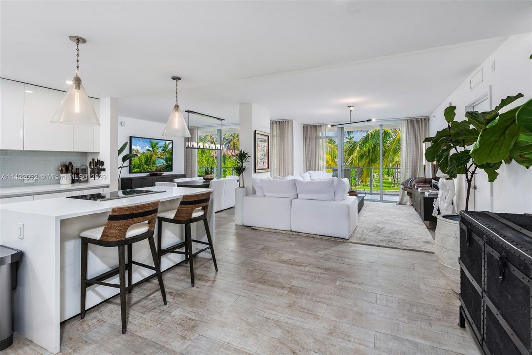 Recently Rented: $13,500 (2 beds, 2 baths, 1440 Square Feet)