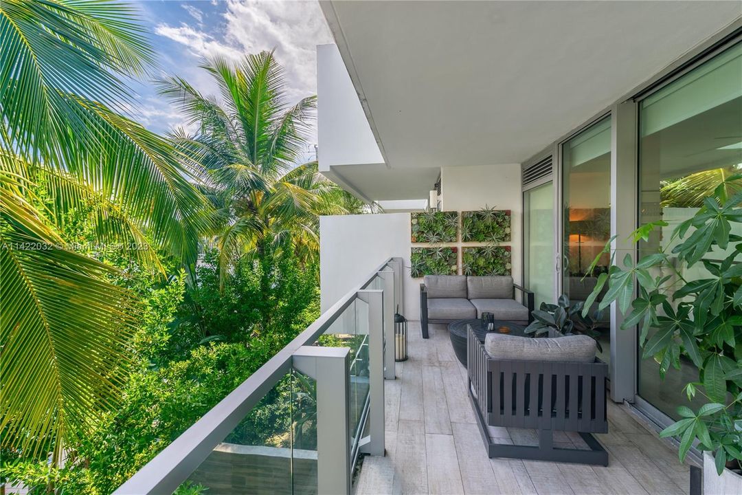 Recently Rented: $13,500 (2 beds, 2 baths, 1440 Square Feet)