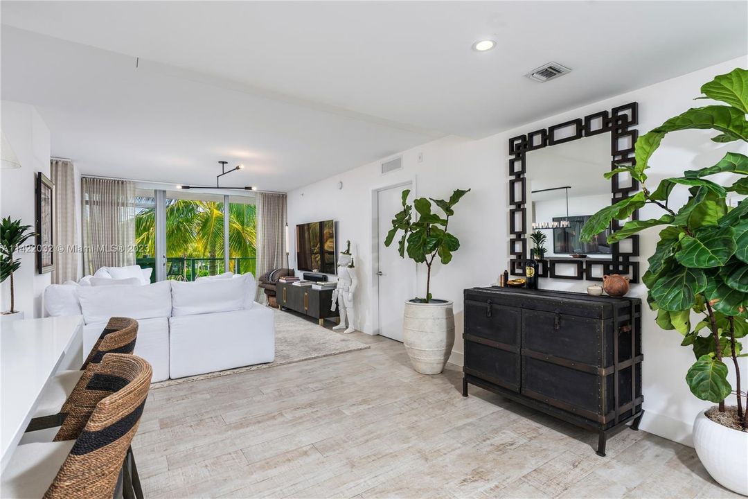 Recently Rented: $13,500 (2 beds, 2 baths, 1440 Square Feet)