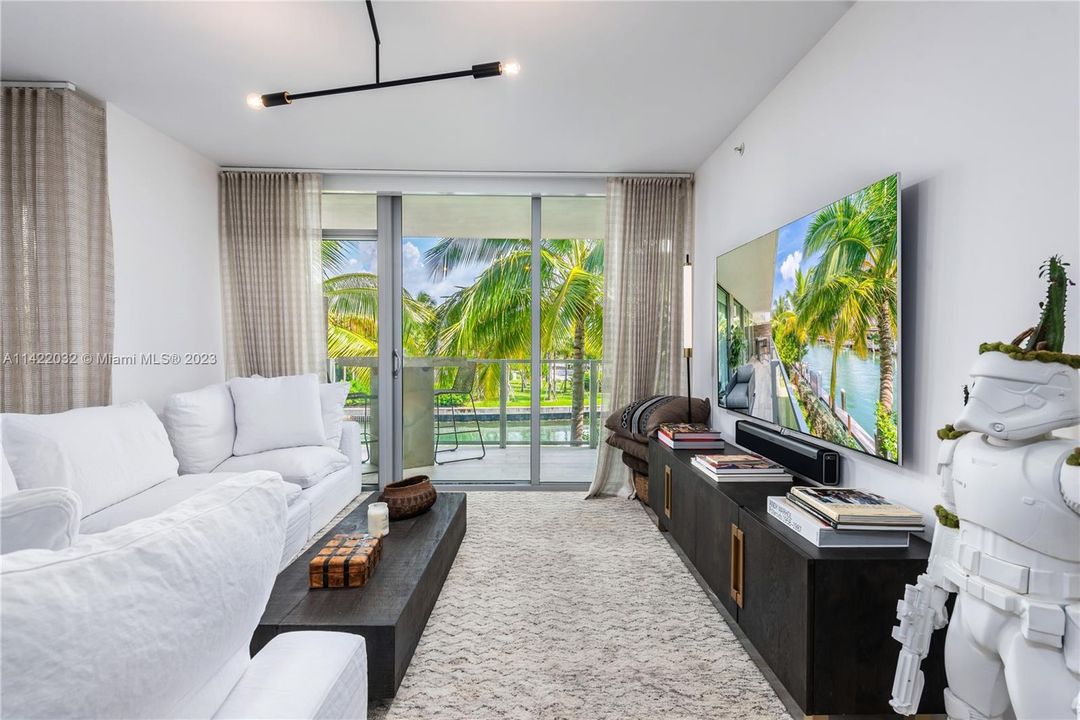 Recently Rented: $13,500 (2 beds, 2 baths, 1440 Square Feet)