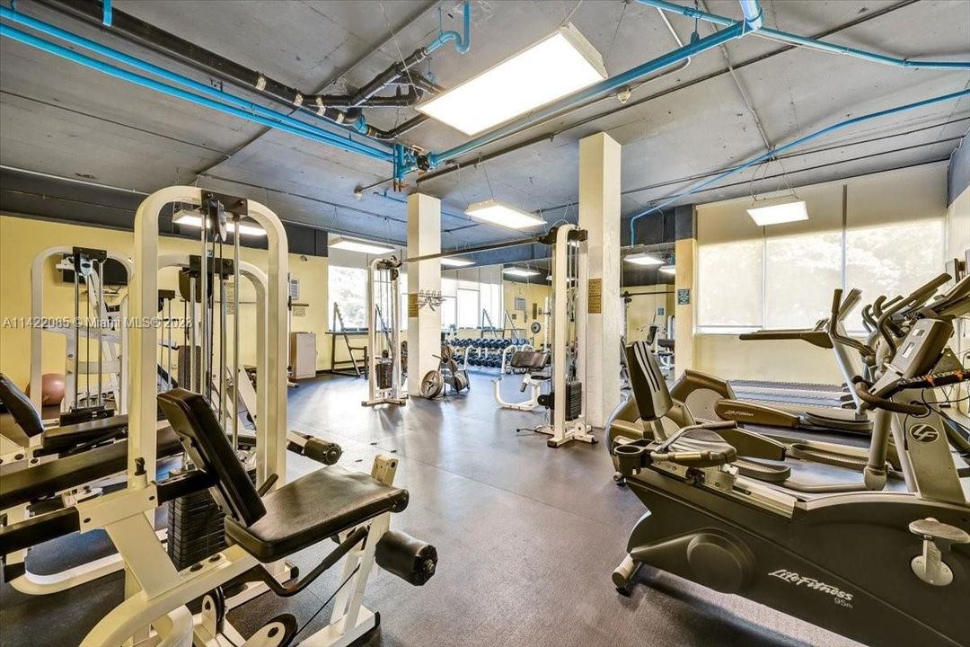 Recently Sold: $740,000 (3 beds, 2 baths, 1435 Square Feet)