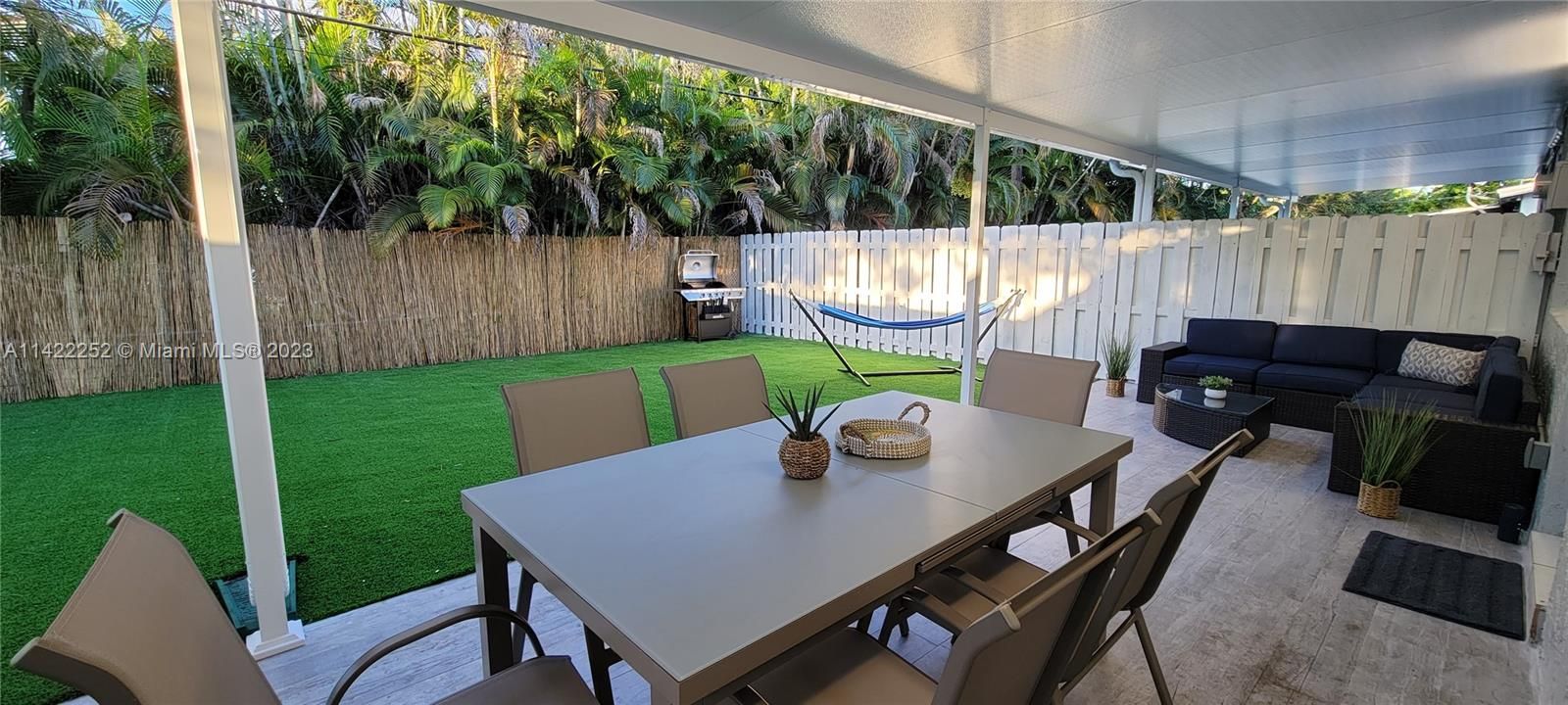 Recently Rented: $3,300 (3 beds, 2 baths, 1400 Square Feet)