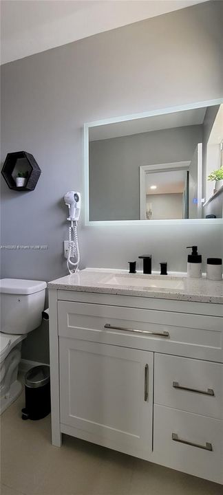 Recently Rented: $3,300 (3 beds, 2 baths, 1400 Square Feet)