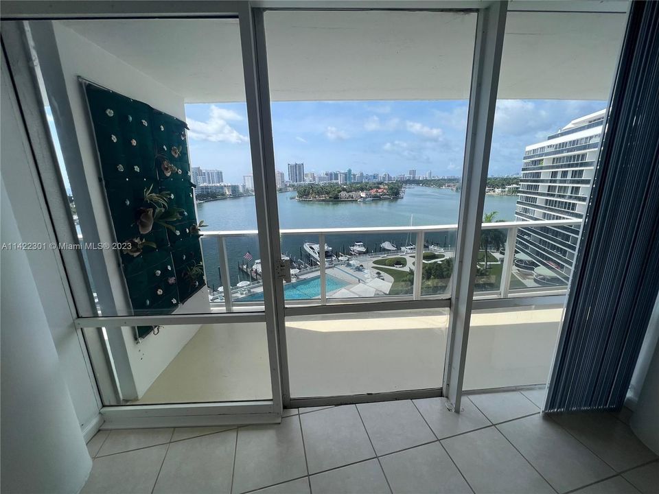 Recently Sold: $498,000 (1 beds, 1 baths, 1145 Square Feet)