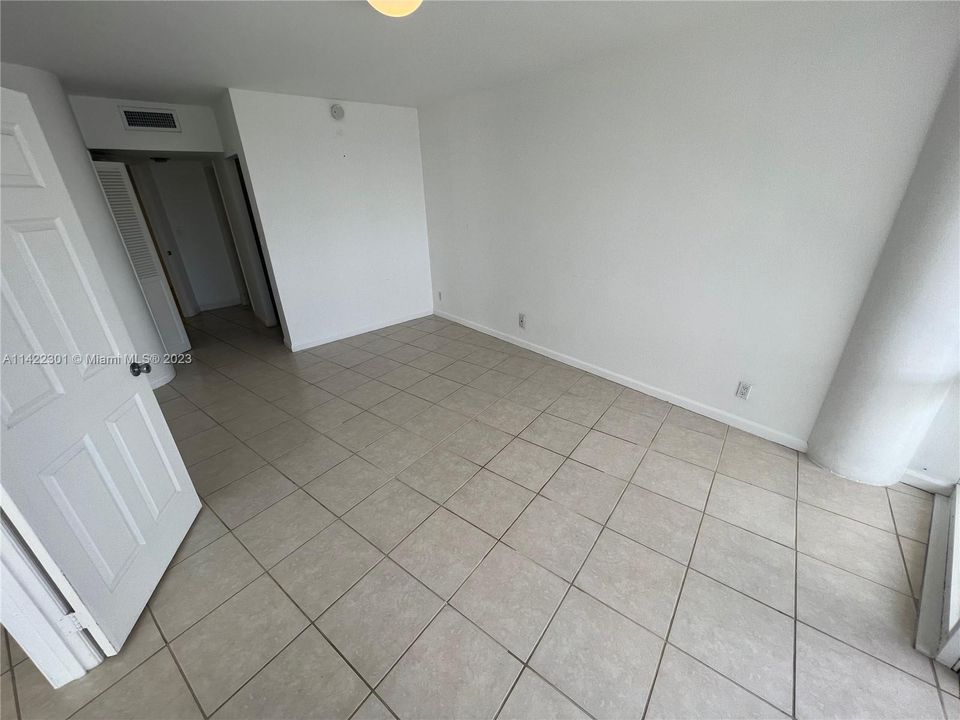 Recently Sold: $498,000 (1 beds, 1 baths, 1145 Square Feet)