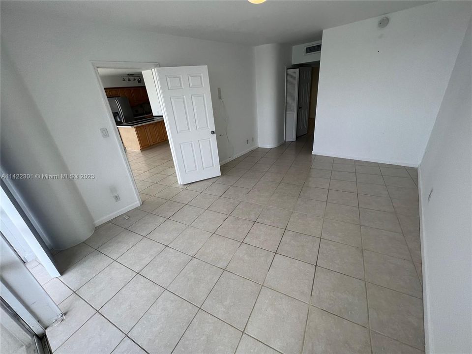 Recently Sold: $498,000 (1 beds, 1 baths, 1145 Square Feet)